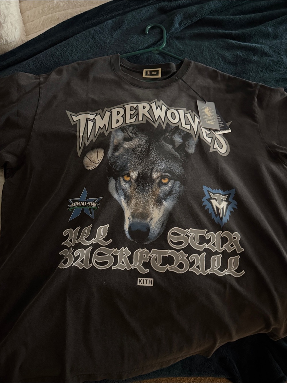 Kith Men’s Black Timberwolves Graphic Tee